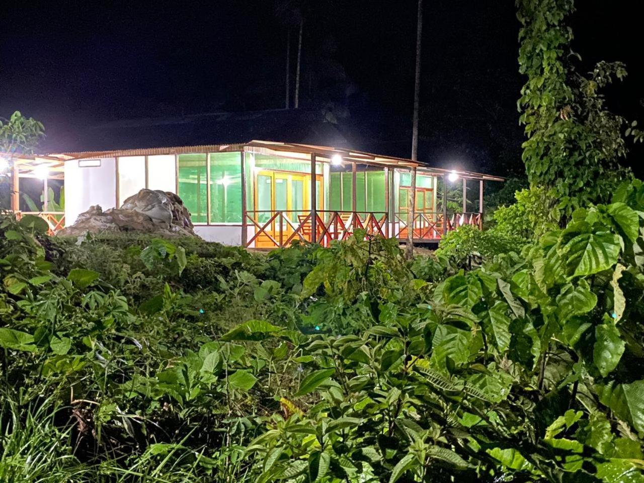 Amazon Acai Lodge Летисия Экстерьер фото