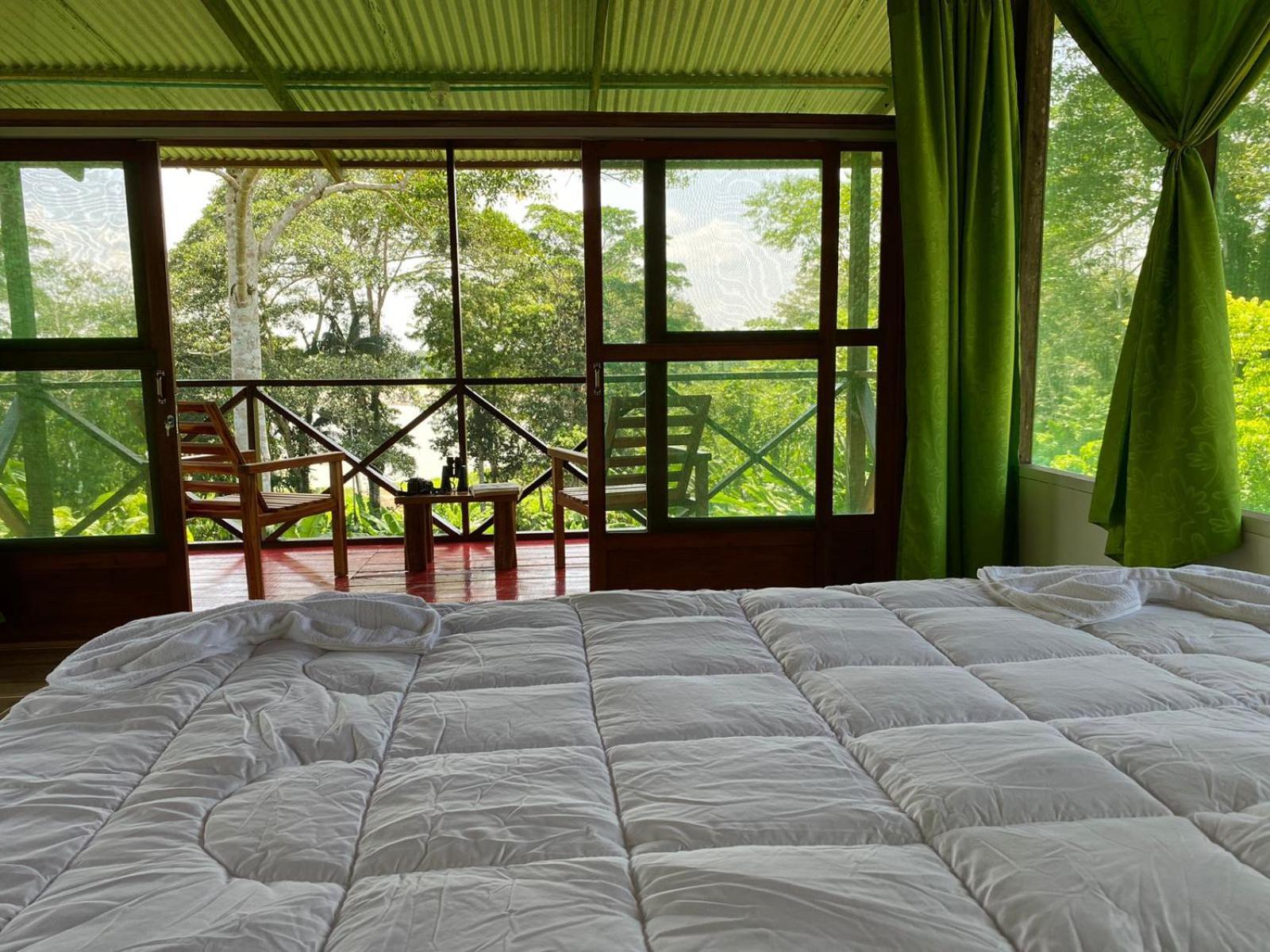 Amazon Acai Lodge Летисия Экстерьер фото